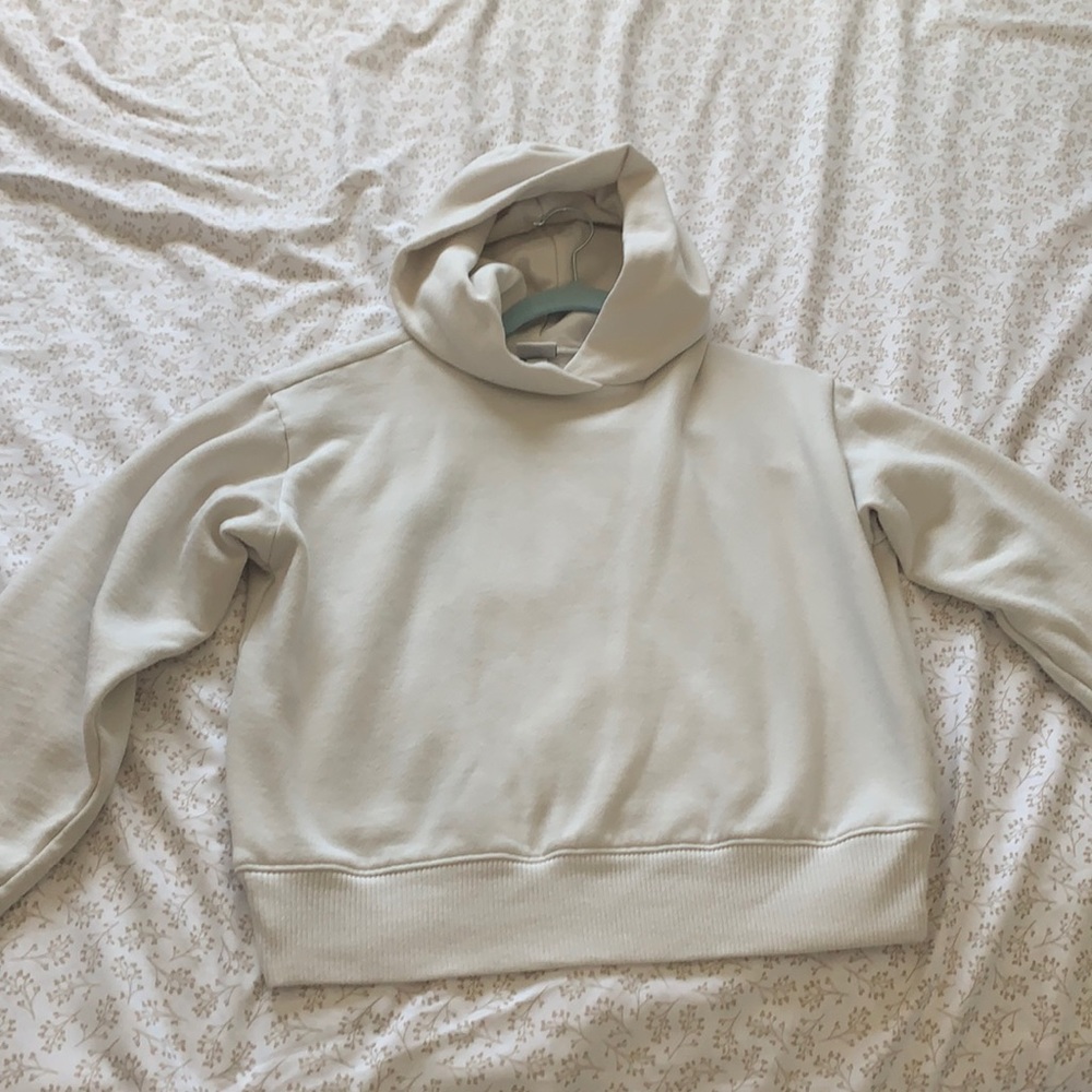 White plain hoodie